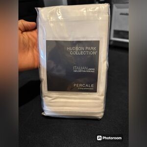 Hudson Park Collection Italian Linens 100% Cotton Percale